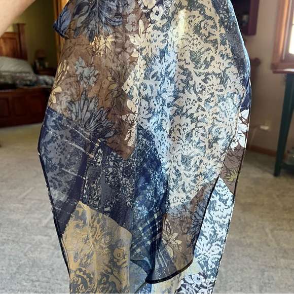 Coldwater Creek Bias Silk Scarf - Picture 5 of 8